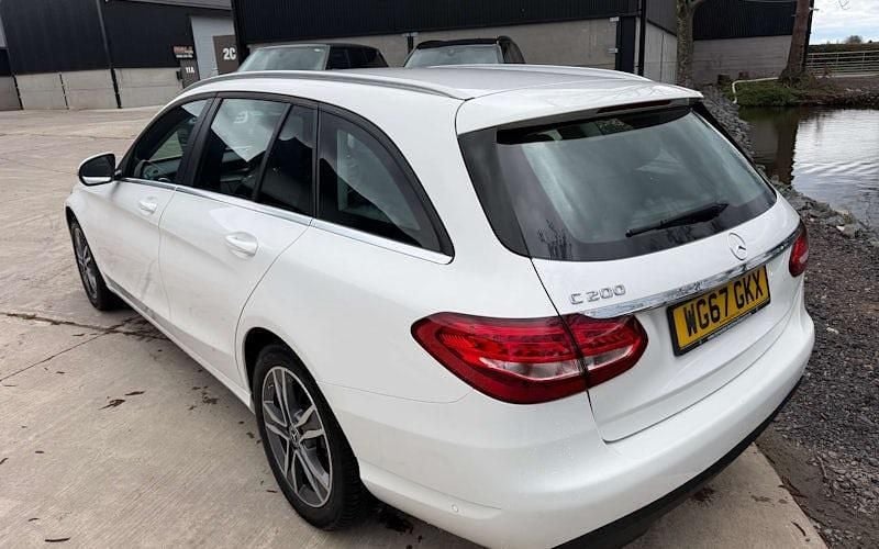 Used Mercedes C200 Executive 184 HP (135 kW) 2018 Estate