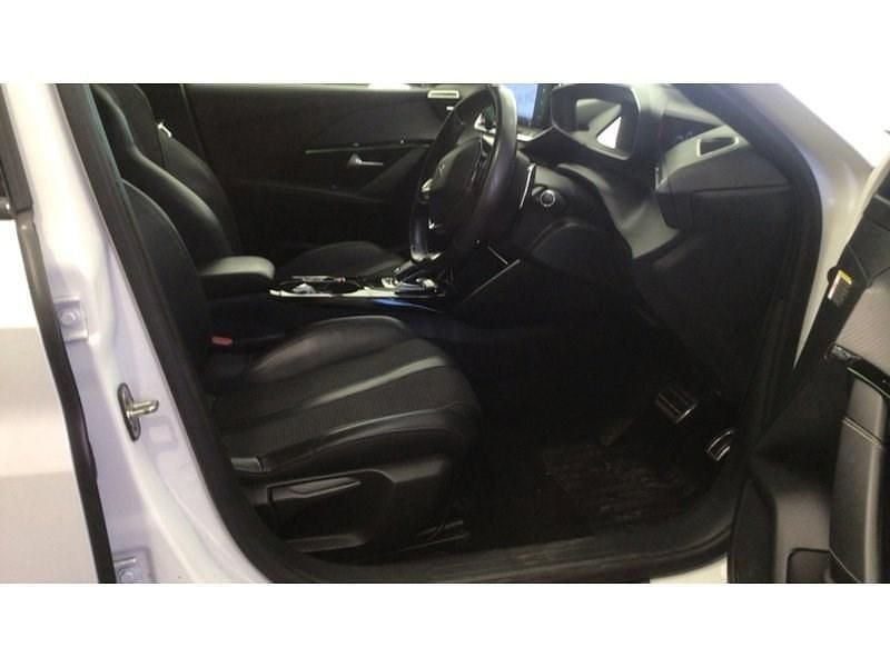 Used Peugeot 208 GT-line 2020 White Hatchback