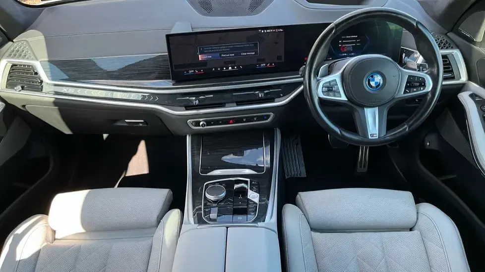 Używany BMW X5 M Sport 490 KM (360 kW) 2024 Szary SUV