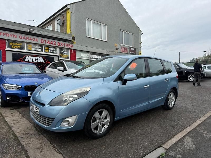 Blue Used 2010 Renault Grand Scénic III Dynamique MPV | £1,995 (A bit pricey) - Image 1/4