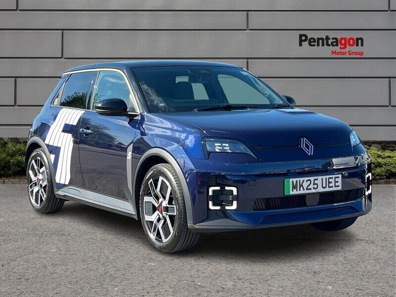 Other Used 2025 Renault R5 Komfort Hatchback | £27,995 - Image 1/4