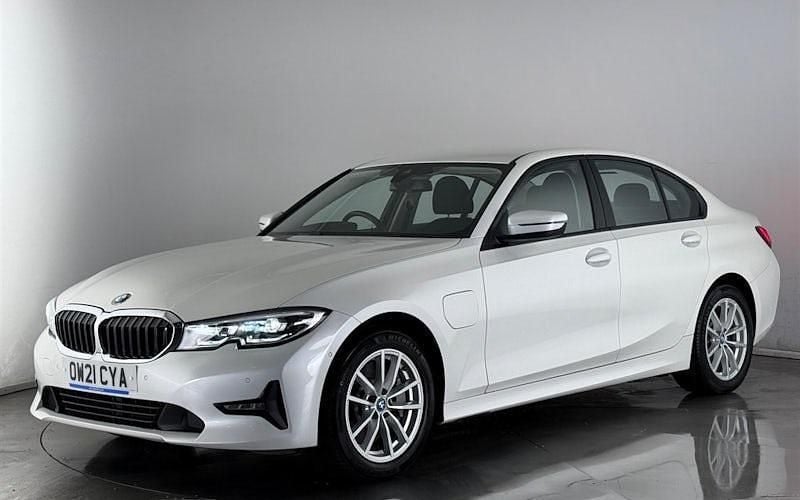 Used BMW 330e 292 HP (214 kW) 2021 White Sedan