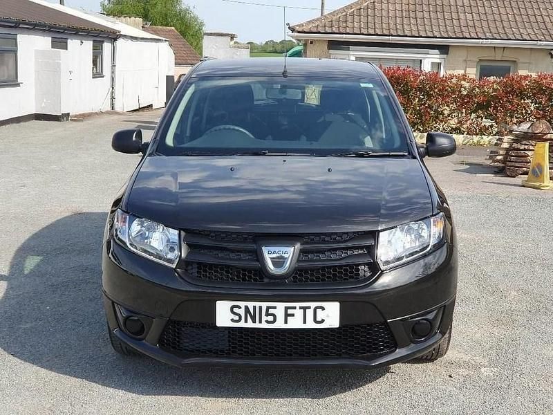 Used Dacia Sandero Ambiance 90 HP (66 kW) 2015 Black Hatchback