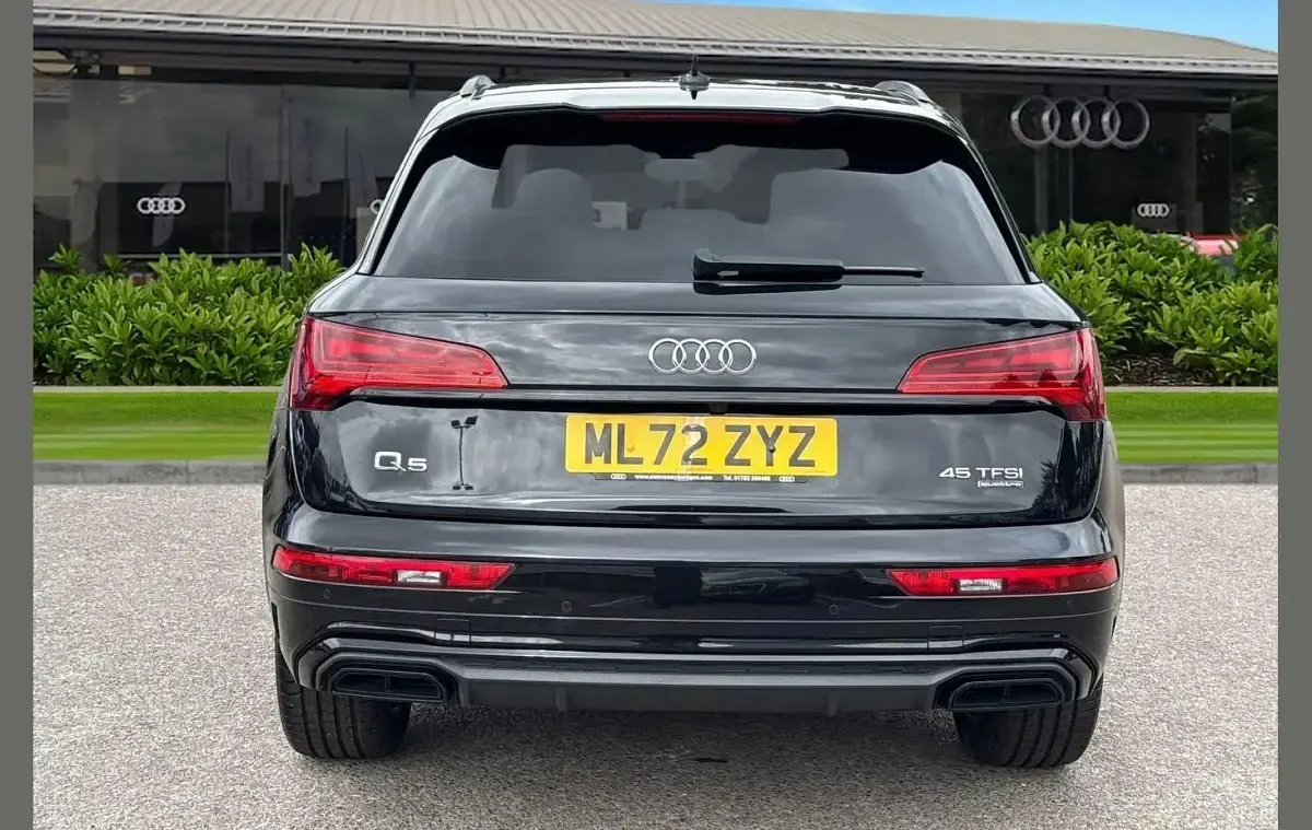 Used Audi Q5 Design 261 HP (191 kW) 2022 Black SUV