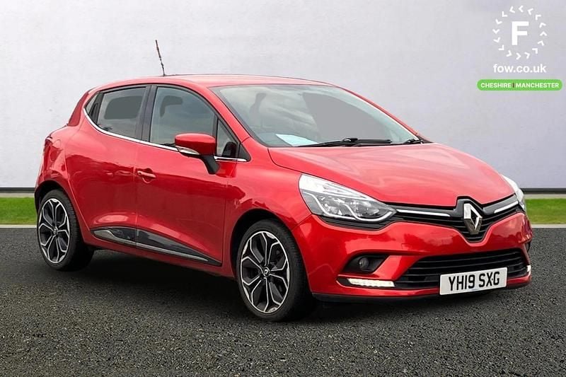 Red Used 2018 Renault Clio IV Iconic Hatchback | £9,899 (Fair price) - Image 1/3