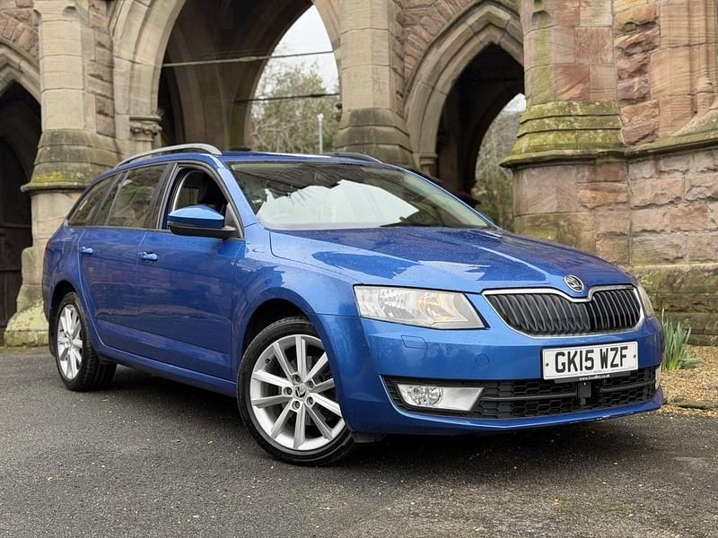 Used Skoda Octavia Elegance 2015 Blue Hatchback