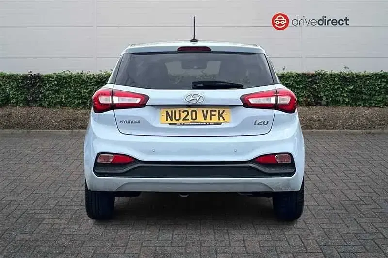 Używany Hyundai i20 Premium 100 KM (73 kW) 2020 Szary Hatchback