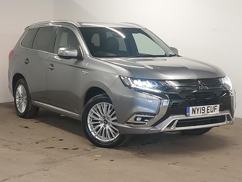 Used Mitsubishi Outlander P-HEV 177 HP (130 kW) 2019 Grey SUV