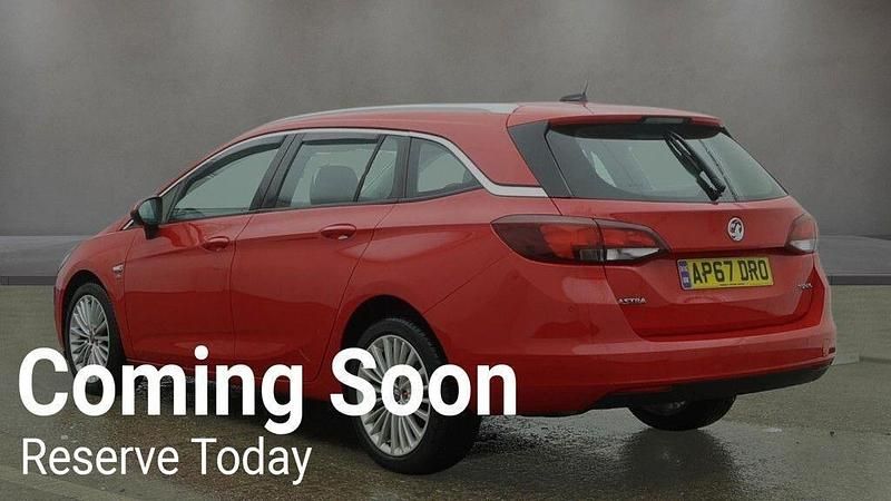 Used Vauxhall Astra Elite 150 HP (110 kW) 2018 Red Estate
