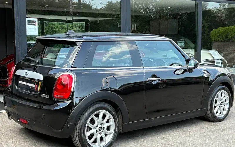 Używany Mini Cooper Hatch 136 KM (100 kW) 2017 Hatchback