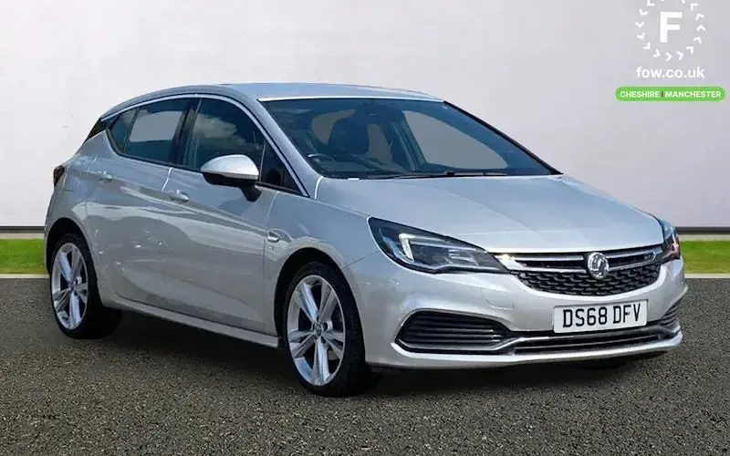 Used Vauxhall Astra SRi 150 HP (110 kW) 2018 Hatchback