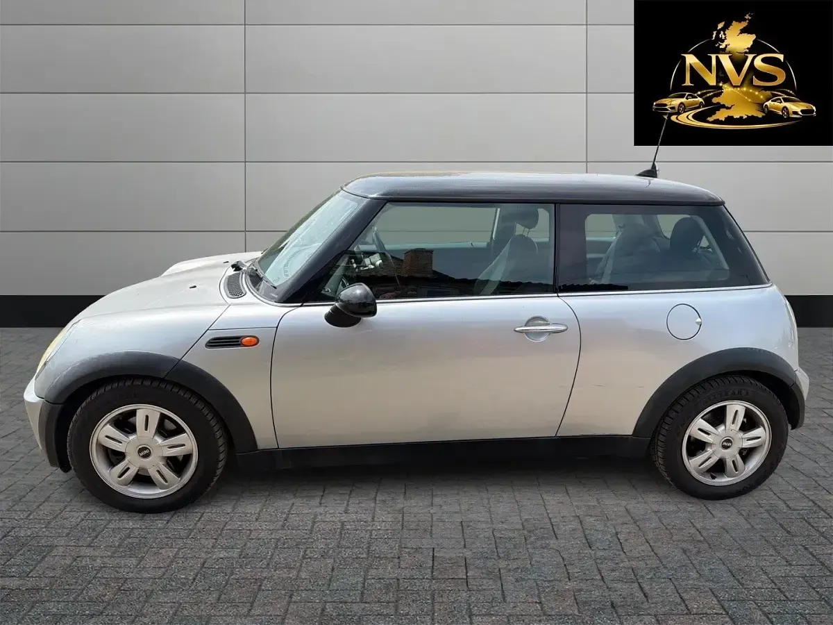 Used Mini Cooper Hatch 116 HP (85 kW) 2006 Silver Hatchback