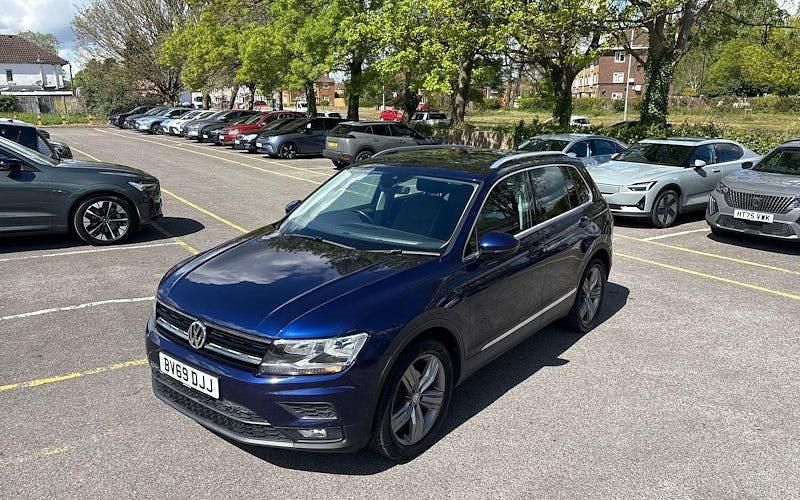 Usado VW Tiguan Match 150 HP (110 kW) 2019 Azul SUV
