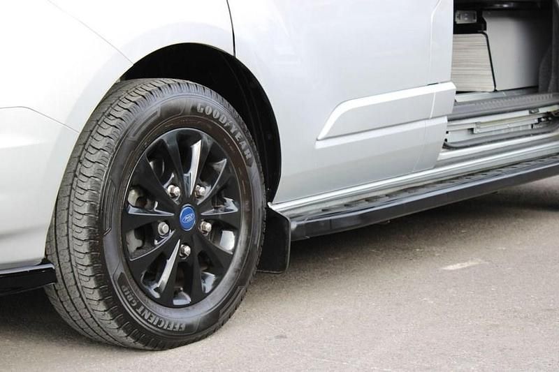 Used Ford Transit Custom Limited 129 HP (94 kW) 2022 Silver