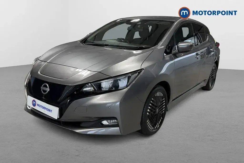 Gebraucht Nissan Leaf N-Connecta 110 kW (150 PS) 2023 Grau Kleinwagen