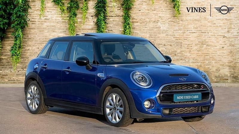 Used Mini Cooper S Hatch 192 HP (141 kW) 2018 Blue Hatchback