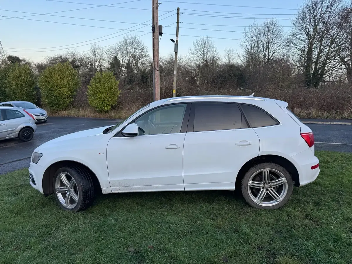 Used Audi Q5 S-line plus 2012 White SUV