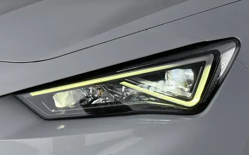 Used Cupra Formentor 150 HP (110 kW) 2022 White SUV
