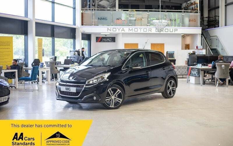 Black Used 2016 Peugeot 208 GT-line Hatchback | £4,249 (Good price) - Image 1/4