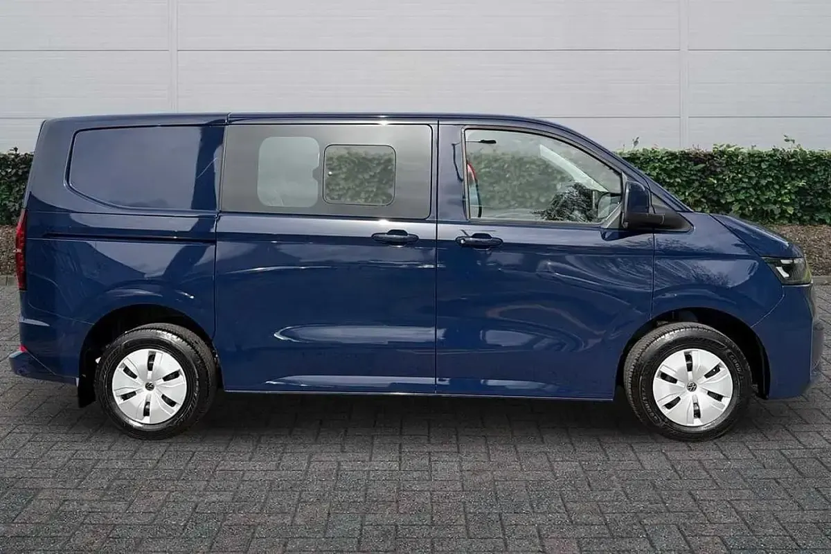 New VW Transporter 2026 Intensive red Van