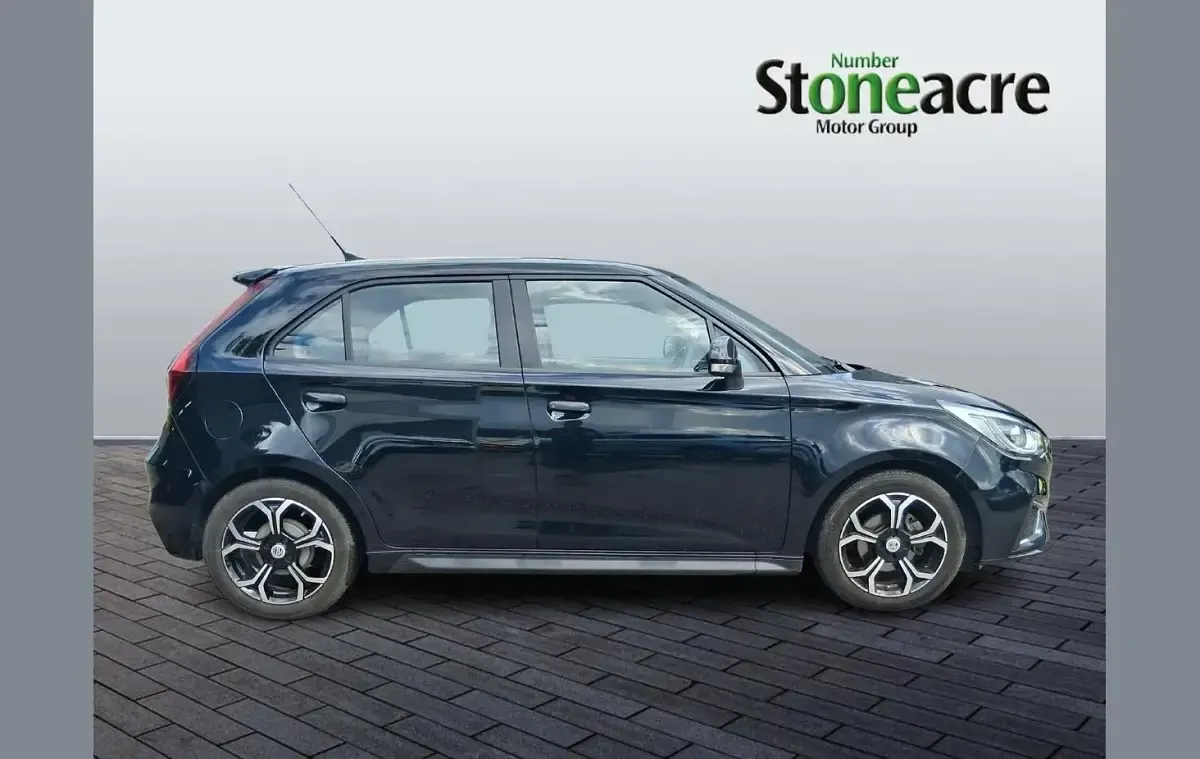Used MG MG3 Exclusive 106 HP (77 kW) 2024 Black Hatchback