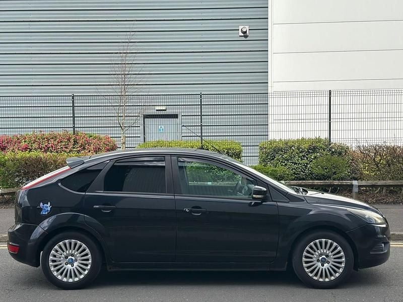 Used Ford Focus Titanium 123 HP (90 kW) 2008 Black Hatchback