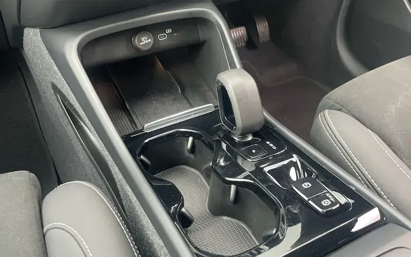 Used Volvo XC40 Ultimate 197 HP (144 kW) 2024 Blue SUV