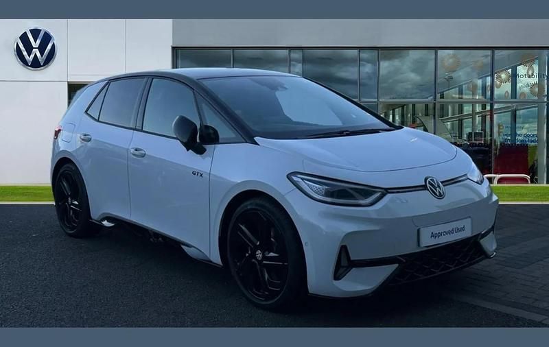 New VW ID.3 GTX 239 kW (326 HP) 2025 Glacier white metallic black Hatchback