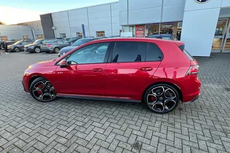 Used VW Golf VIII GTI 265 HP (194 kW) 2026