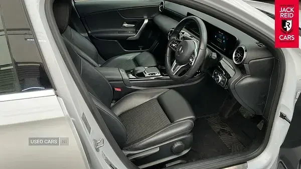 Usado Mercedes A200 163 CV (119 kW) 2019 Blanco Berlina