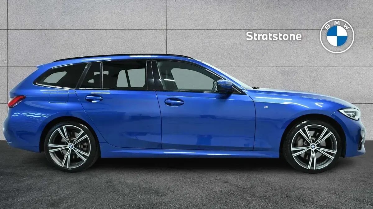Used BMW 330 M Sport 288 HP (211 kW) 2021 Blue Estate