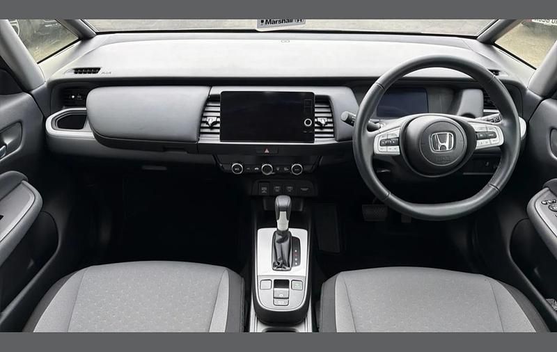 Second-hand Honda Jazz Elegance 122 CP (89 kW) 2023 Alb Hatchback