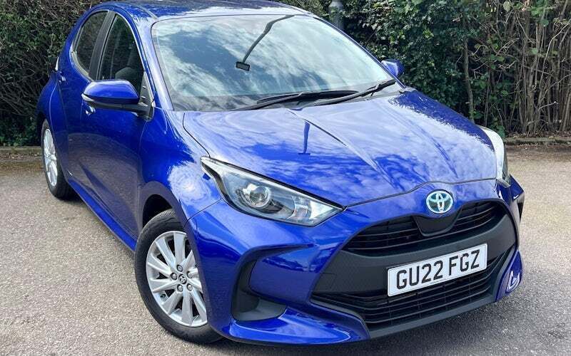 Used 2025 Toyota Yaris Hybrid Hatchback | £17,299 (Super price) - Image 1/4