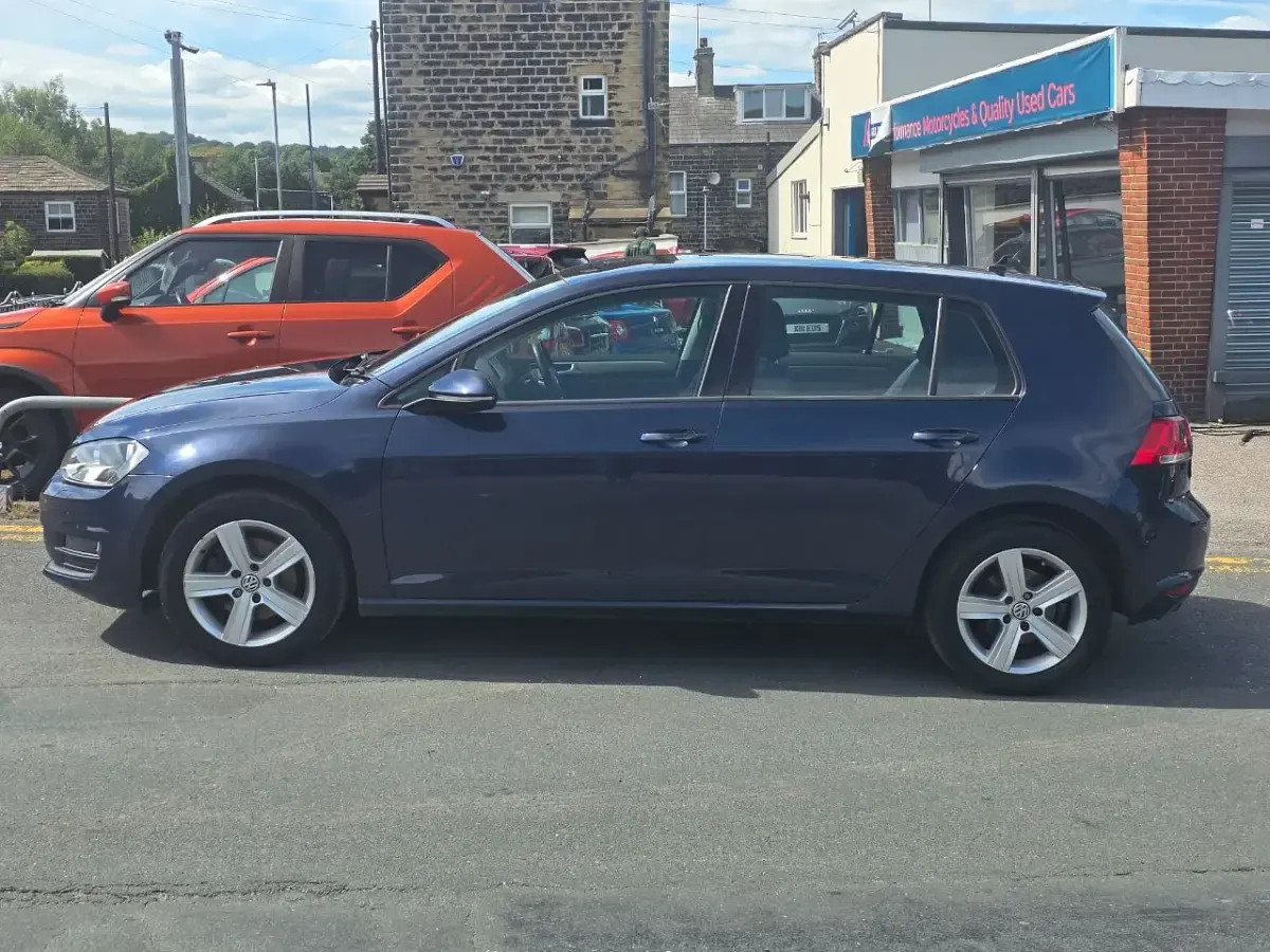 Used VW Golf VII Edition 2017 Blue Hatchback