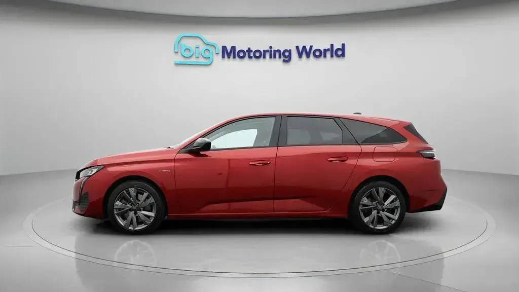 Used Peugeot 308 SW Allure 180 HP (132 kW) 2022 Red Estate
