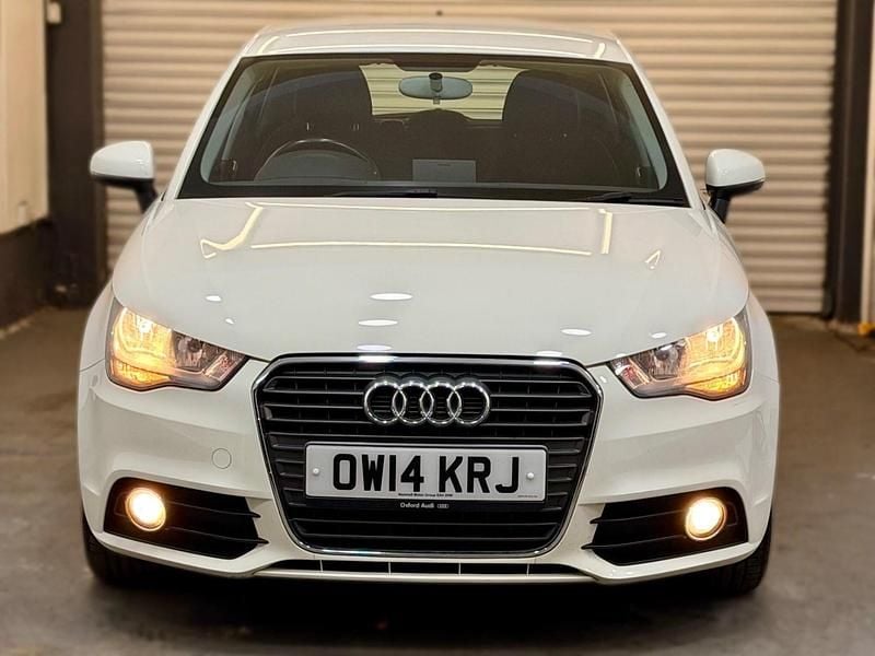 Used Audi A1 Sport 86 HP (63 kW) 2014 White Hatchback