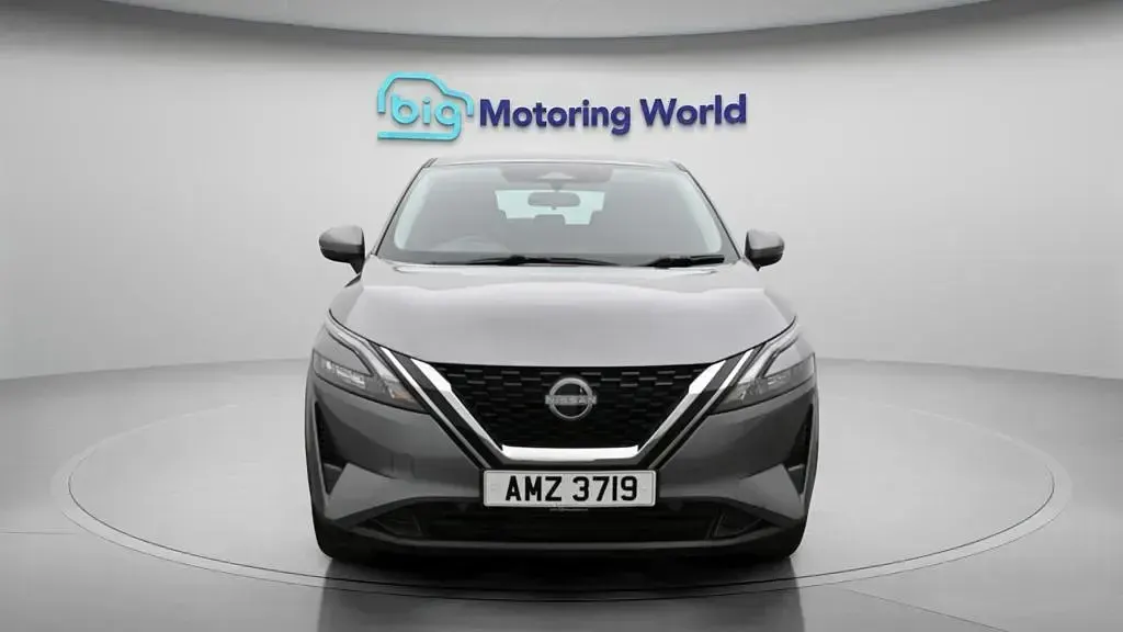 Used Nissan Qashqai Acenta Premium 140 HP (102 kW) 2023 Grey SUV