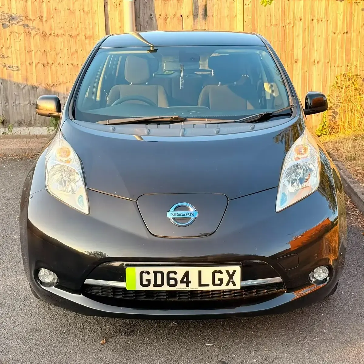 Used Nissan Leaf Acenta 80 kW (109 HP) 2015 Black Hatchback