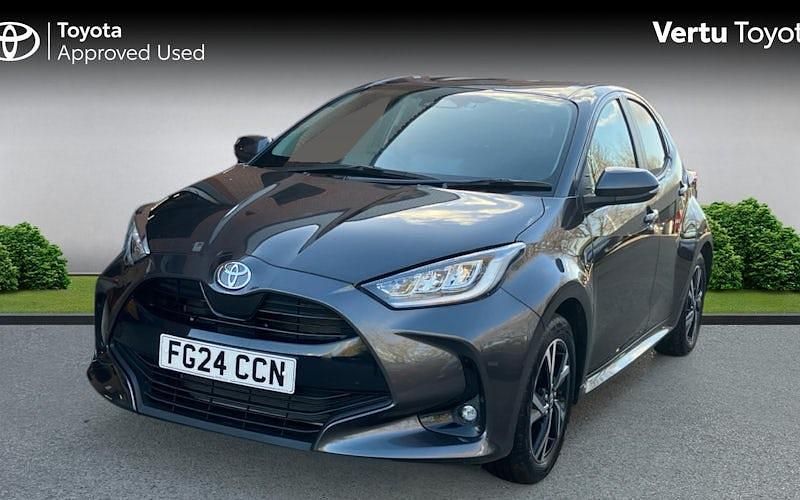 Used Toyota Yaris Hybrid Design 116 HP (85 kW) 2026 Hatchback