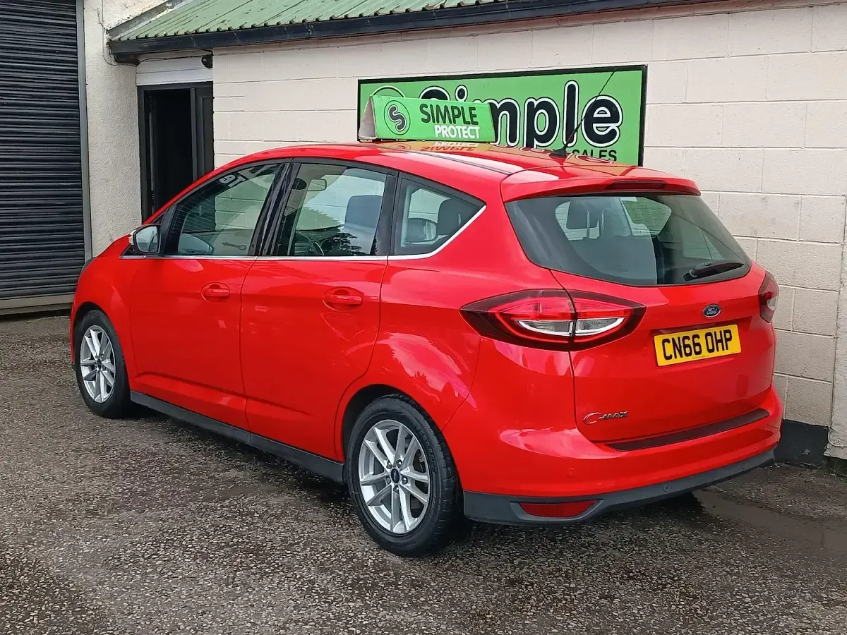 Used Ford C-MAX Zetec 118 HP (86 kW) 2016 Red MPV