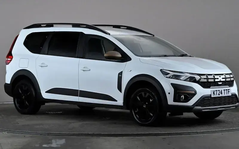 Used Dacia Jogger Extreme 141 HP (103 kW) 2024 MPV