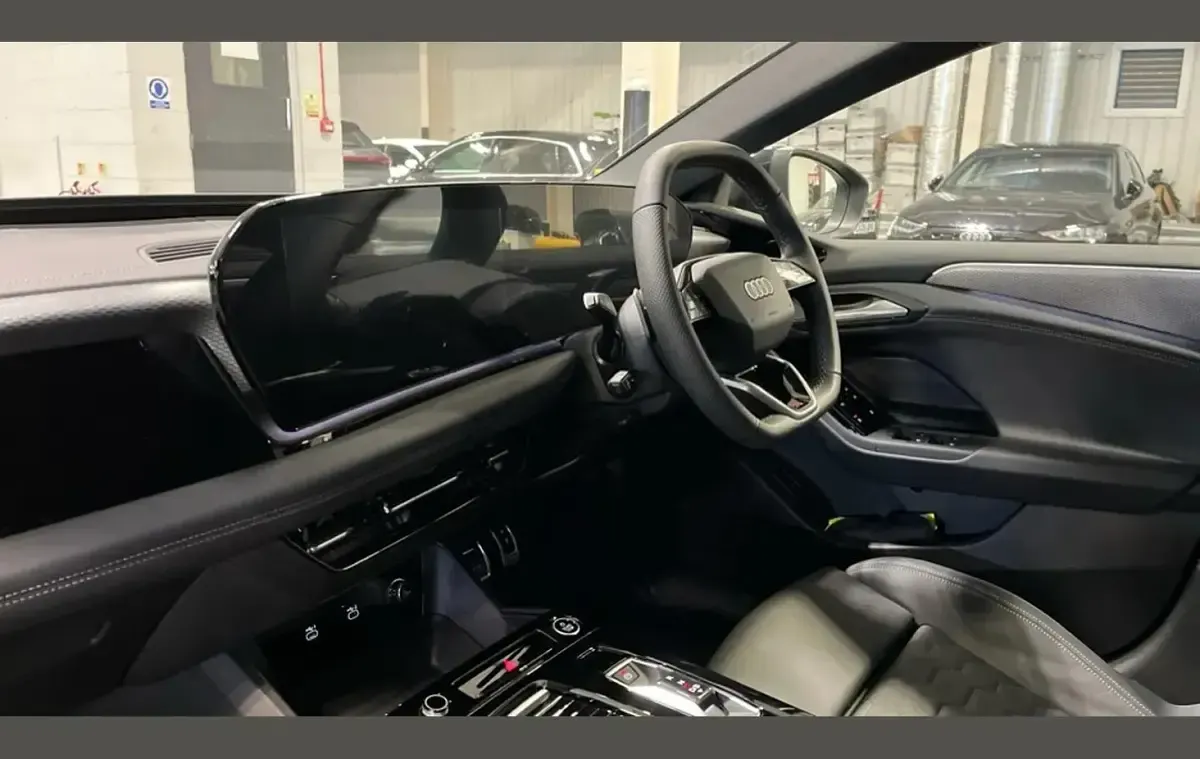 New Audi A6 e-tron S-Line 266 kW (362 HP) 2025 Black Hatchback