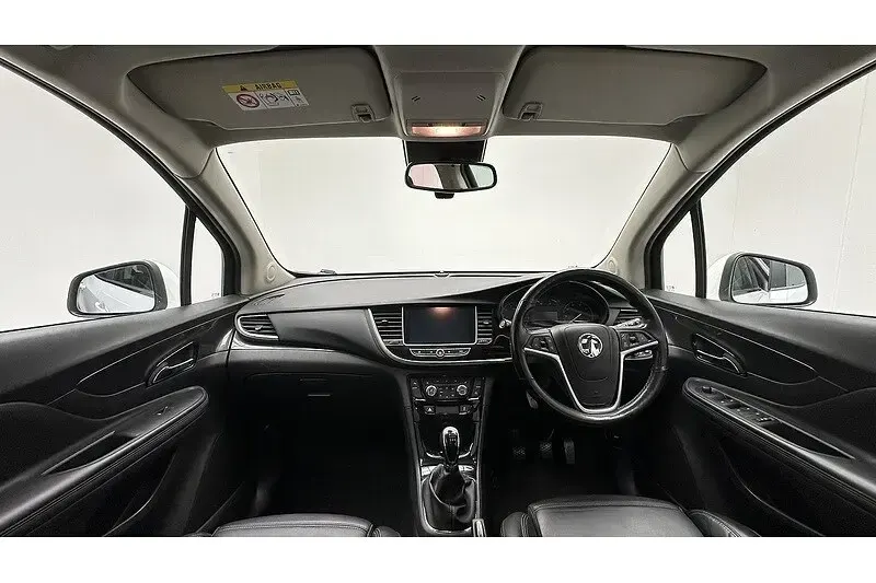 Used Vauxhall Mokka X Elite 2019 Summit white SUV