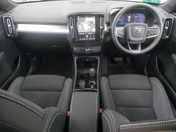 New Volvo XC40 Ultra 163 HP (119 kW) 2025 White SUV