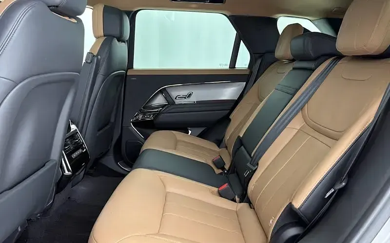 Used Land Rover Range Rover Sport SE Dynamic 460 HP (338 kW) 2026 SUV