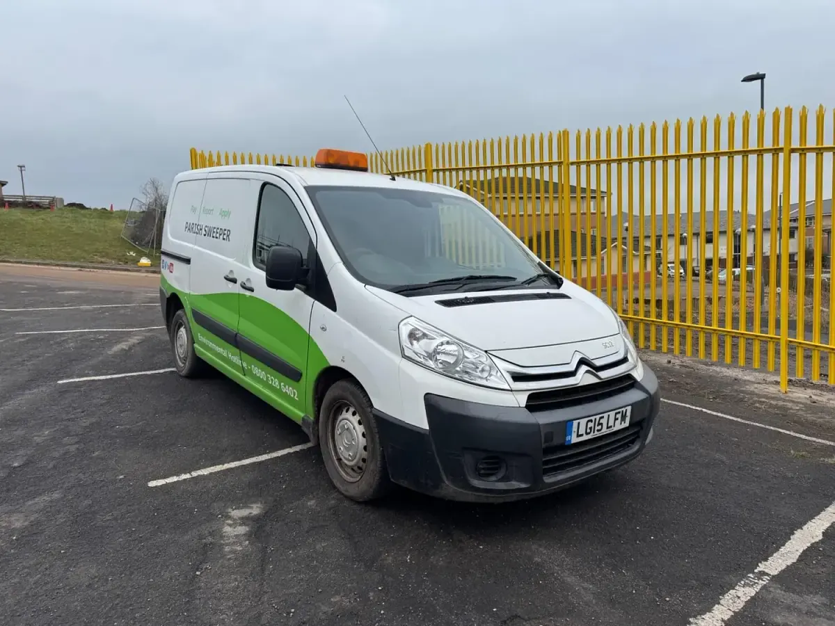 Used Citroën Dispatch 90 HP (66 kW) 2015 White MPV