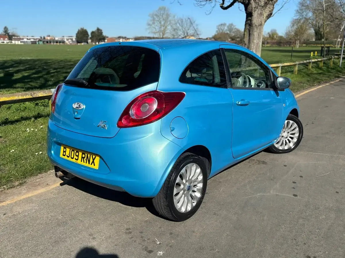 Used Ford Ka Zetec 69 HP (50 kW) 2009 Blue Hatchback