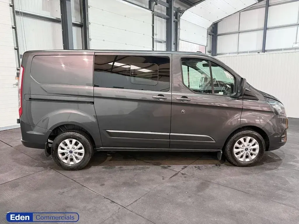 Used Ford Transit Custom Limited 170 HP (125 kW) 2022 Grey Van