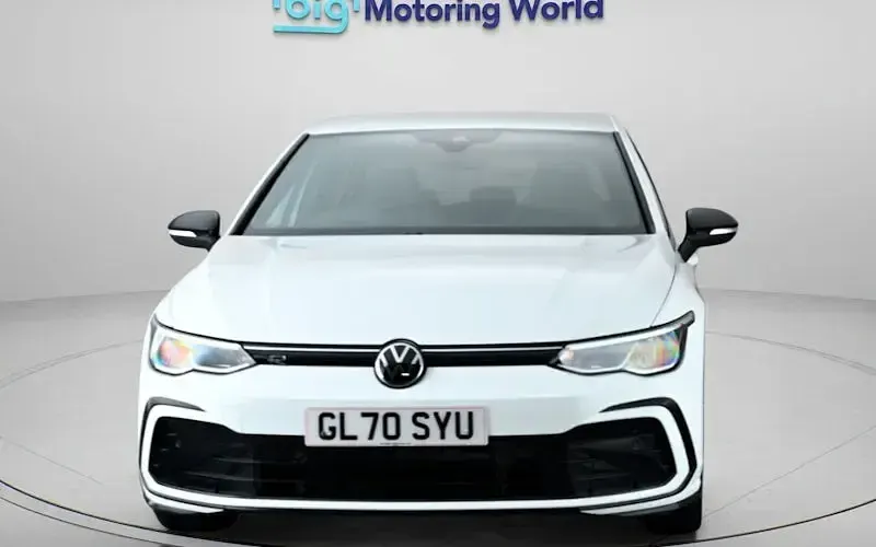 Used VW Golf VIII R-line 150 HP (110 kW) 2024 Hatchback