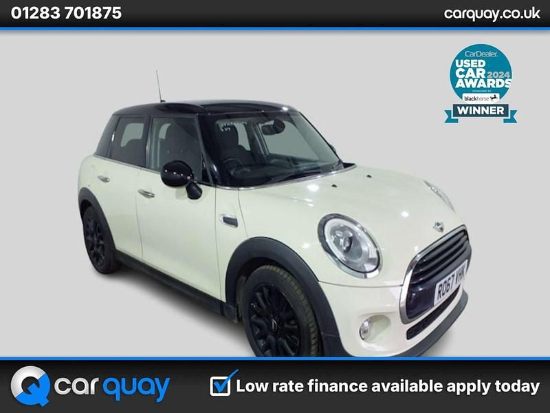 White Used 2018 Mini Cooper Hatch Hatchback | £8,995 (Good price) - Image 1/2
